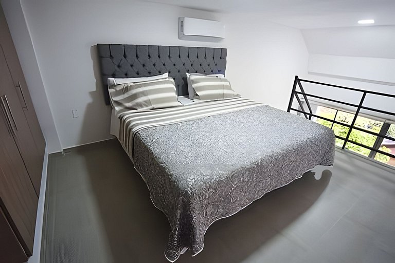 (305) Loft Duplex en Granada