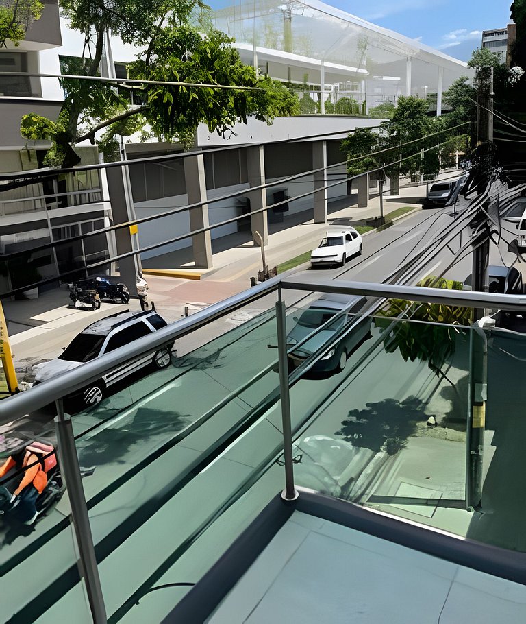 (203) Apartamento con Vista a la Ciudad en Granada