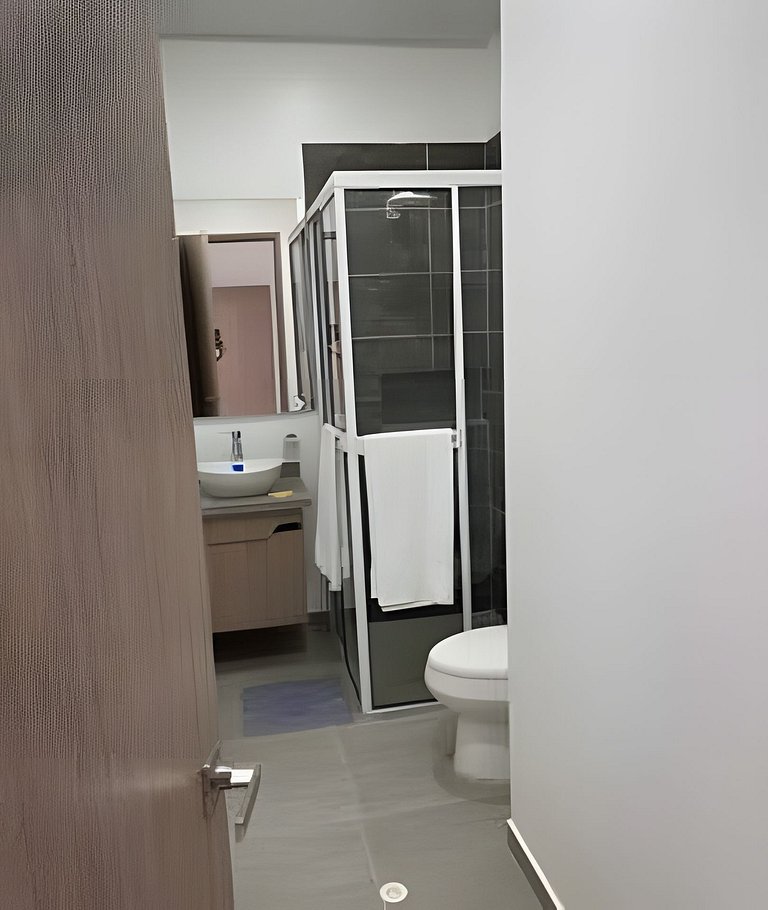 (203) Apartamento con Vista a la Ciudad en Granada