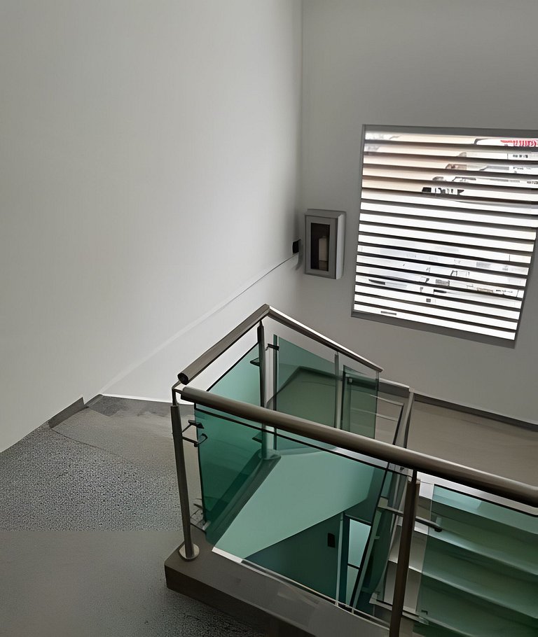 (203) Apartamento con Vista a la Ciudad en Granada